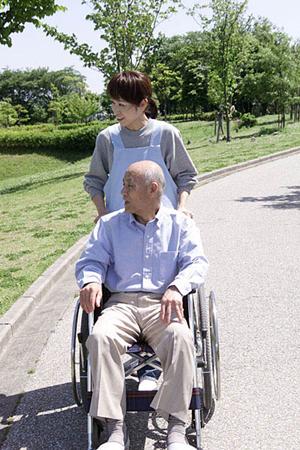 朝霞市で目立たない矯正を希望するなら